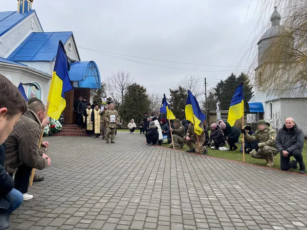 У Нововолинську прощались із військовослужбовцем Іваном Бондаруком (фото, відео)