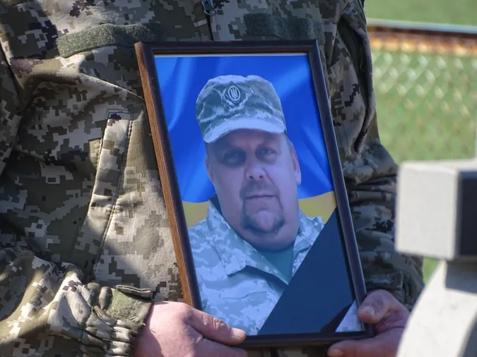 На Волині попрощалися із Героєм Андрієм Цюрою (фото)