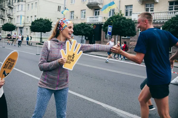21 пласке питання ПРО БІГ до організаторів луцького півмарафону