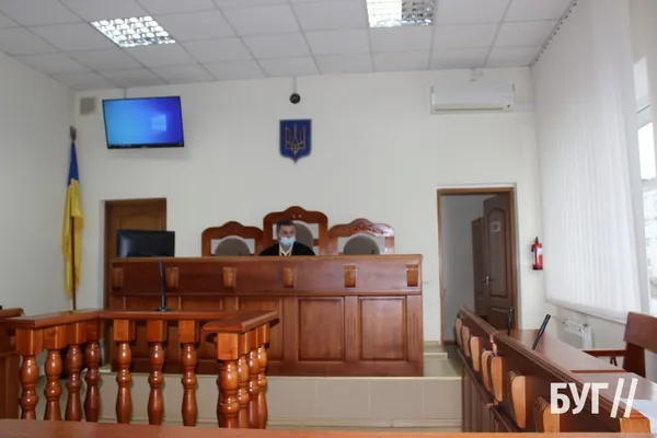 П’яна водійка «бехи», яка протаранила авто у Володимирі, перекладає вину на маму (фото)