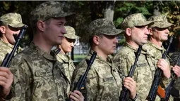 У Луцьку склали присягу прикордонники-новобранці (фото)