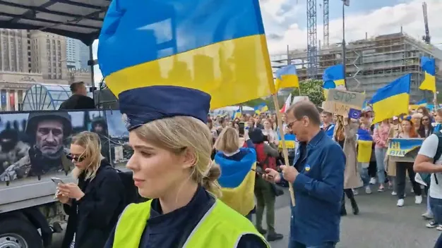 У Варшаві під час акції протесту висміяли армію рф (фото, відео)