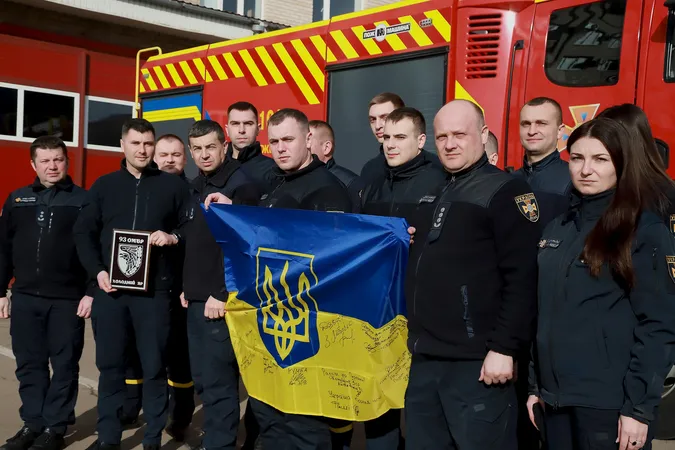 Луцькі рятувальники отримали подяку від бійців бригади «Холодний Яр» (фото)