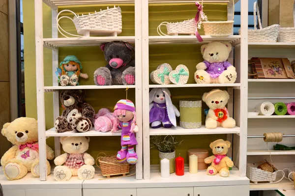 Луцькі квіткарі розпочали торгівлю в новому місці (ФОТО)