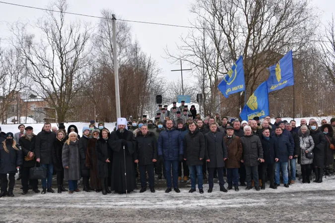 Битва під Крутами: в Луцьку вшанували пам’ять Героїв (фото)