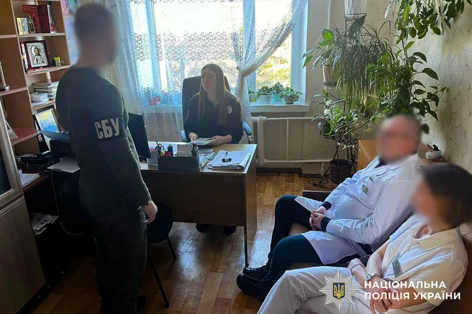 Відстрочка від мобілізації за 7000 доларів: на Рівненщині викрили подружжя (фото)
