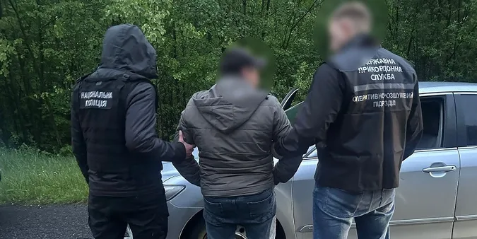 На «Варшавці» затримали перевізника ухилянтів до Білорусі (фото)