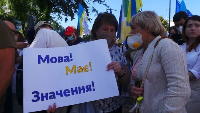 Як бути з викладанням російської мови у школах під час війни: запропонував освітній омбудсмен