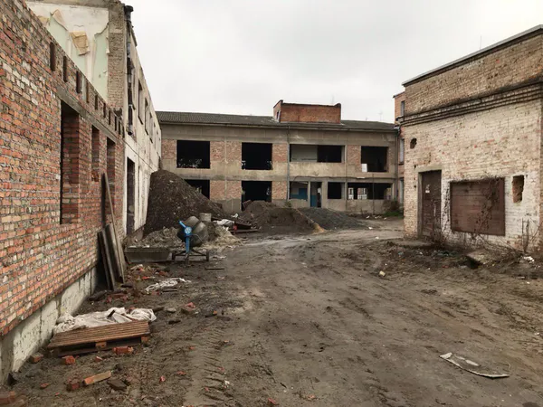 У Ковелі будують величезний торговий центр (фото)