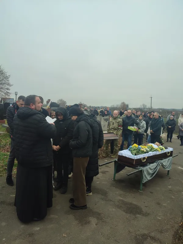 Хвороба забрала життя: на Волині попрощалися із воїном Русланом Марчуком (фото)
