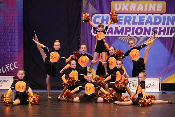 Волинські спортсменки посіли призові місця на Чемпіонаті України з чирлідингу (фото)