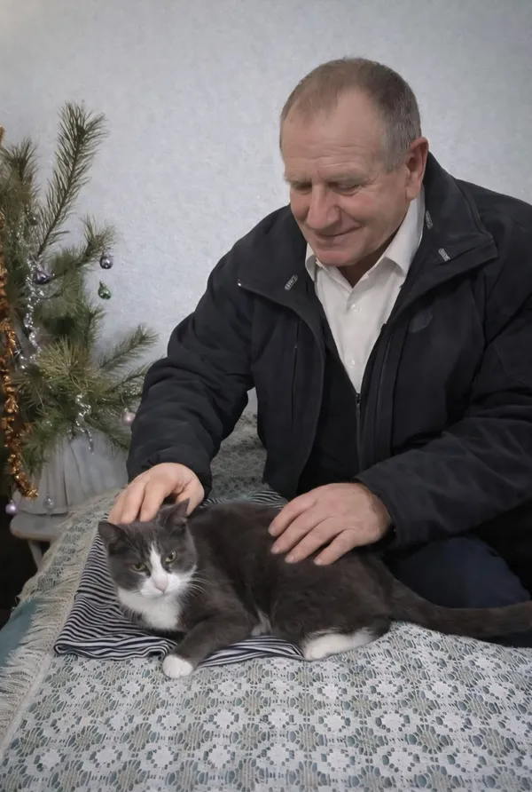 Повернувся під обстріли за котом: історія вчителя з Сумщини, який почав нове життя на Волині