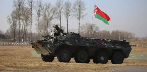 Це буде найбільше поповнення озброєння і військової техніки ЗСУ, – Арестович про напад Білорусі (відео)