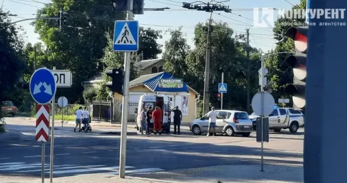 Аварія за участю мотоцикліста на перехресті в Луцьку: хто кого не пропустив