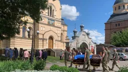 Волиняни провели в останню дорогу Героя Мар'яна Куця (фото)