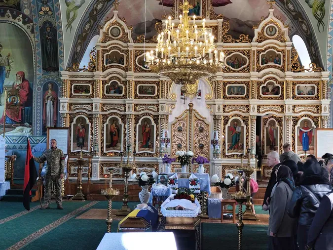 У Ківерцях попрощалися із бійцем Ігорем Бомазюком (фото)