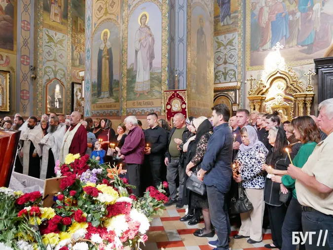 Очолював місто 20 років: Володимир попрощався з Петром Саганюком (фото)
