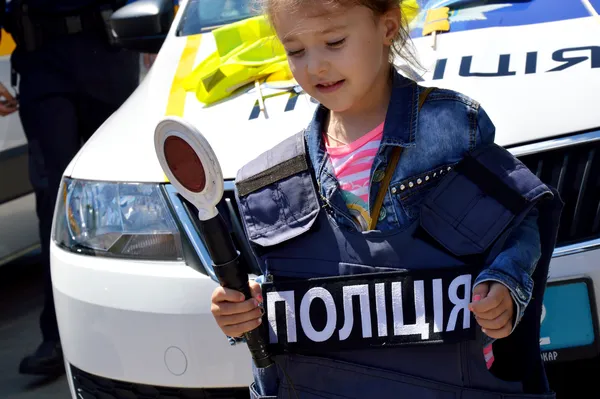 Із подяками, дітьми і квардокоптерами: як у Луцьку святкували день Нацполіції (фото)