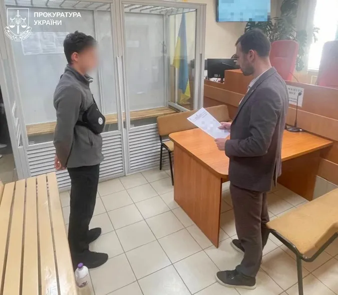 Купа дитячого порно і мотоцикл за секс-послугу від хлопчика: на Харківщині затримали збоченця