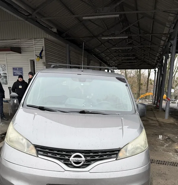 В Устилузі вилучили партію парфумів та ліків, які намагалися провезти «зеленим коридором»