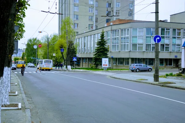 У Луцьку «нахімічили» з дорожньою розміткою (фото)