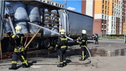 У Ковелі посеред вулиці загорілася фура з вугіллям (фото)