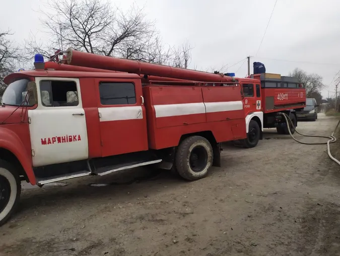 Волинські вогнеборці врятували житловий будинок від знищення (фото)