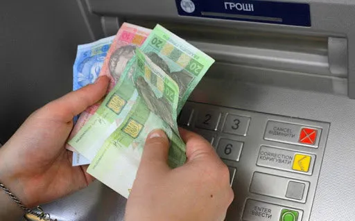 На Волині жінка самостійно надіслала шахраю 28 тисяч гривень