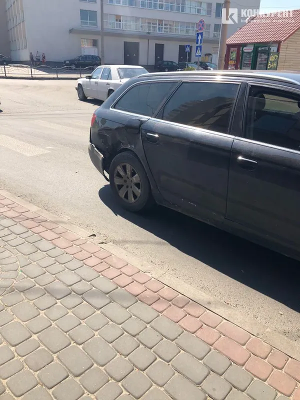 У центрі Луцька – аварія за участю тролейбуса (фото)