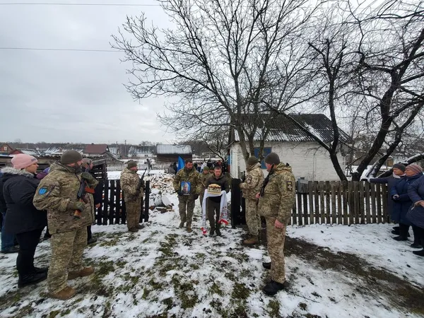 На Маневиччині провели в останню дорогу Олександра Голодюка  та Андрія Міщука (фото)