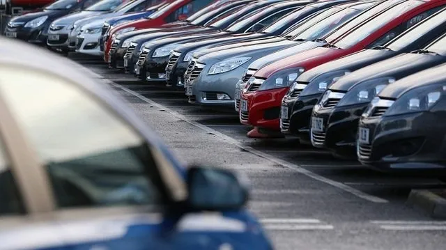 17 жителів Перемишля є власниками понад 12 тисяч автомобілів в Україні