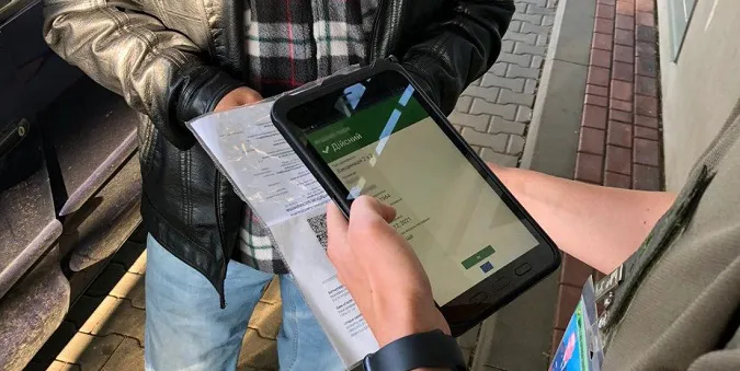 На Волині зловили трьох заробітчан з підробленими сертифікатами про вакцинацію