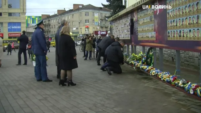 Як у Луцьку відзначили День Гідності та Свободи (відео)