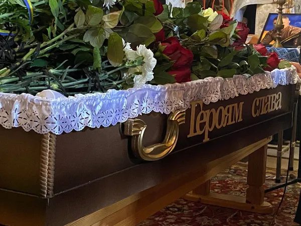 Загинув за тиждень до першої річниці шлюбу: Володимир попрощався з Євгенієм Піндасом