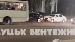 У Луцьку на проспекті Перемоги – аварія (відео)