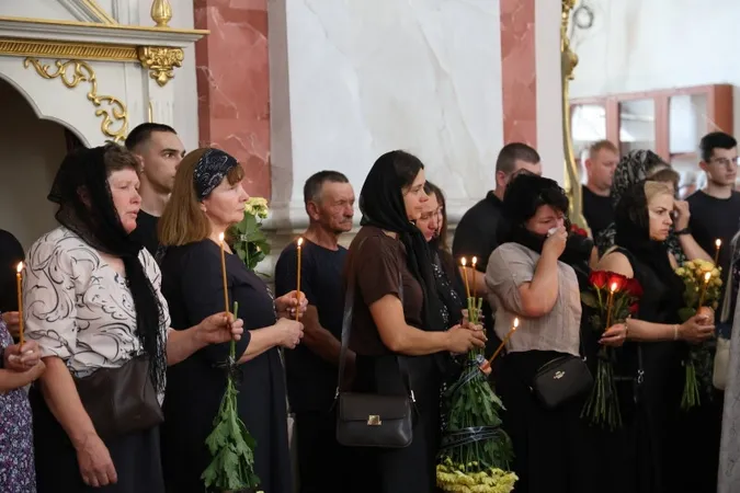 Навіки додому: у Луцьку попрощалися з воїном Андрієм Малим, який загинув на Харківщині