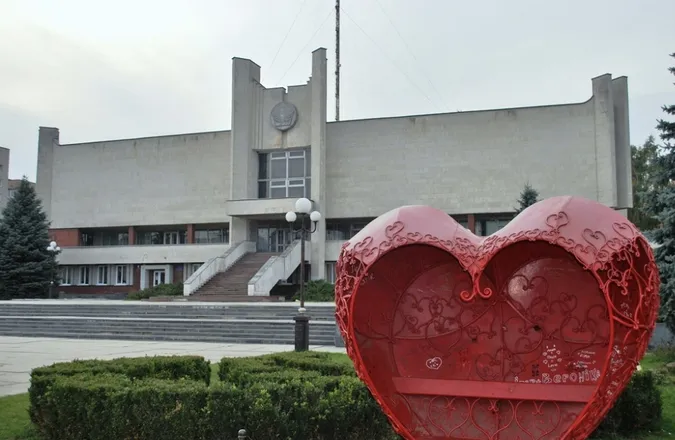 Приміщення луцького РАЦСу хочуть поділити між трьома структурами