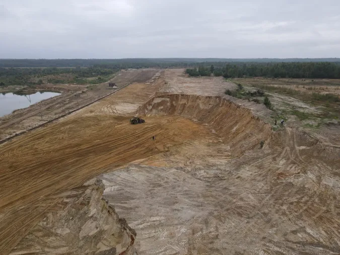 На Волині в «Укрзалізниці» вкрали понад 3,5 тисячі тонн піску (фото, відео)