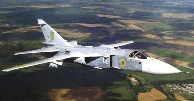 Українські льотчики вразили склади боєприпасів та ракетно-артилерійське озброєння росіян (відео)