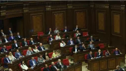 У парламенті Вірменії сталася масова бійка (відео)