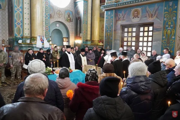 У Володимирі попрощалися із загиблим на війні Героєм Дмитром Савицьким (фото)