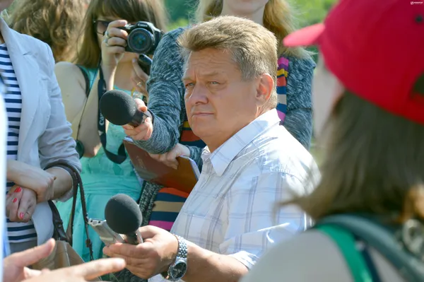 Черги, майбутня розбудова та три мільйони «в яму»: реалії української митниці (фото, відео)