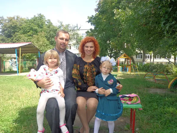 Хто з відомих лучан бере дітей на роботу