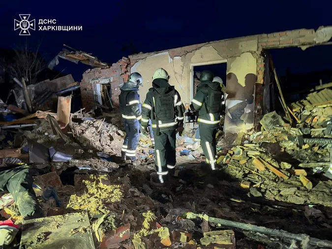 Росіяни дроном рознесли будинок на Харківщині: загинули жінка з дитиною
