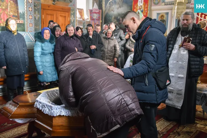 На Волині попрощалися із юним захисником Богданом Абрамовичем (фото)