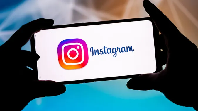 Instagram переводить більшість працівників з Лондона до Нью-Йорка