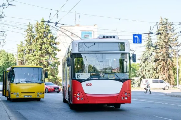 У Луцьку на маршрути виїхали тролейбуси з Польщі (фото)