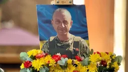 Повернувся на щиті через два роки: на Волині попрощалися з воїном Віталієм Мінчуком (фото)