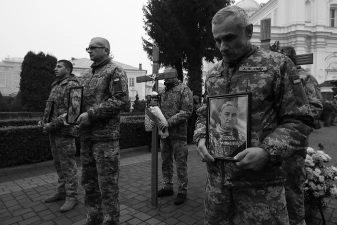 У Луцьку попрощалися з трьома загиблими на Донеччині військовими (фото)