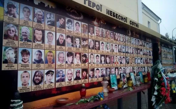 На свято Покрови в Луцьку відкриють оновлений фотостенд полеглим бійцям АТО (оновлено) 